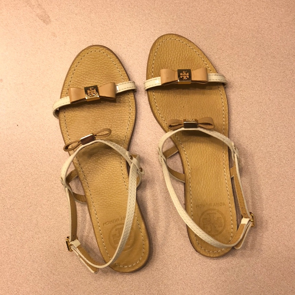 Tory Burch Bow White Patent Leather Sandal